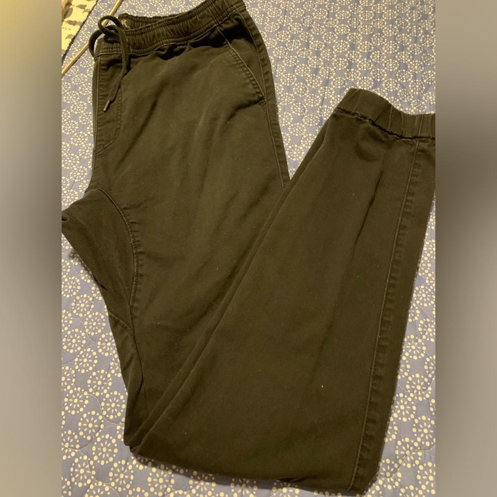 CJ Black Casual Pants Mens Size XL Drawstring/Elastic Waist Size 34”, Inseam 32”